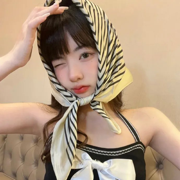 濶少艳福